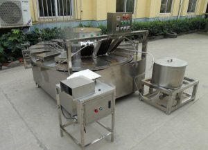 Automatic egg roll making machine 02