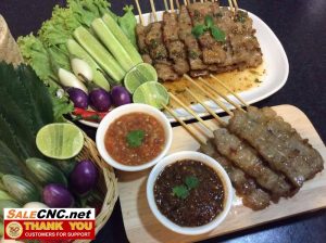 หมูปิ้งสูตรโบราณ โดย หมูปิ้งเมืองโอ่ง เครื่องเสียบไม้ 1