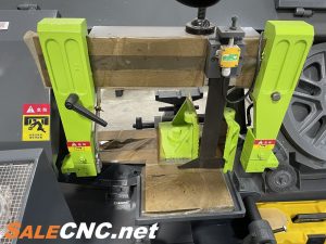 เครื่องเลื่อยสายพาน ฺBand Saw Machine รุ่น GB4028 2