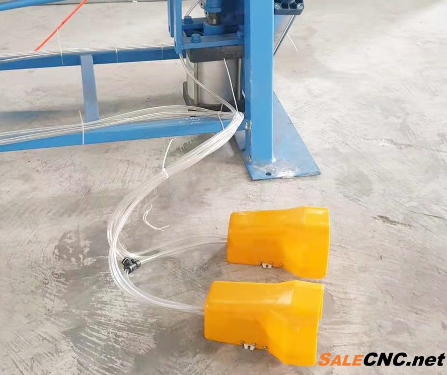 เครื่องพับเหล็ก ระบบนิวเมติกส์ Pneumatic ยาว 2500mmหนา 1.5mm 8